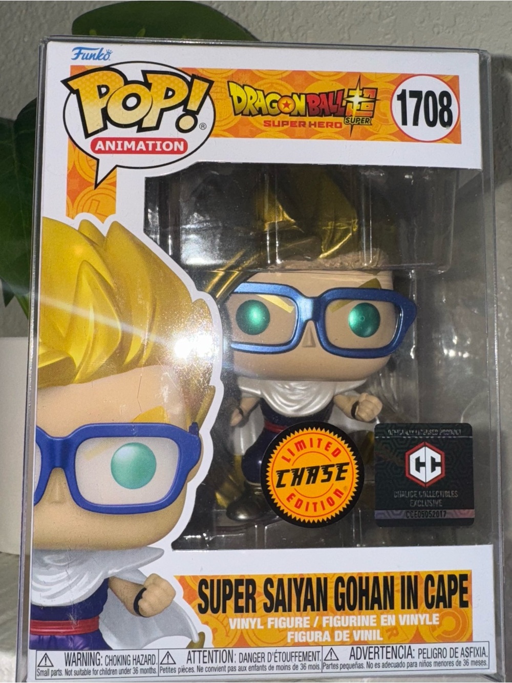 Funko pop Dragon Ball Z, Super Saiyan Gohan In  Cape  Chase Chalice    Exclusive